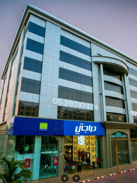 مبنى عبدالله اللعبداللطيف - طريق المدينة مع صاري